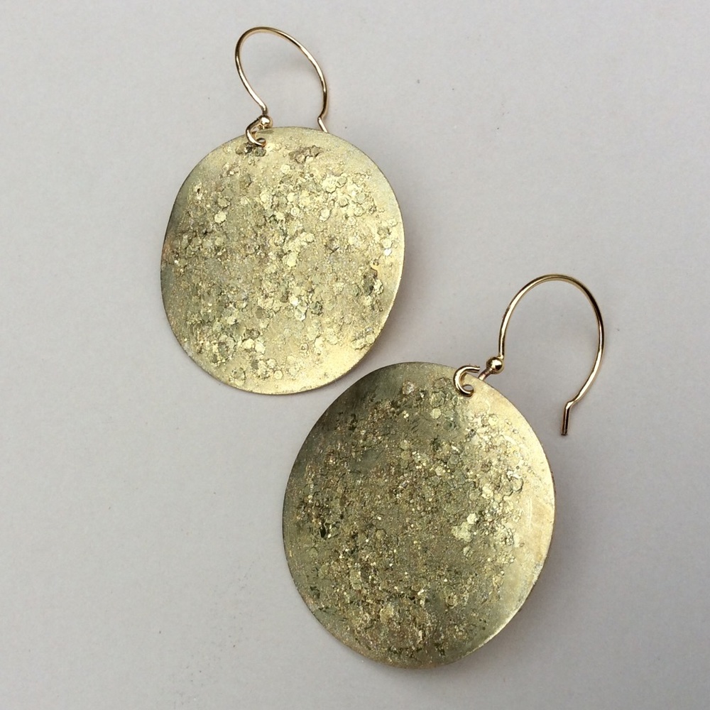 NEW gold tone Earring - Picture 6 of 10